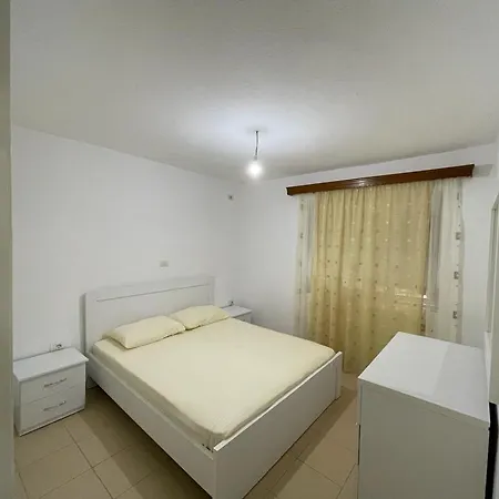 Ari * Saranda